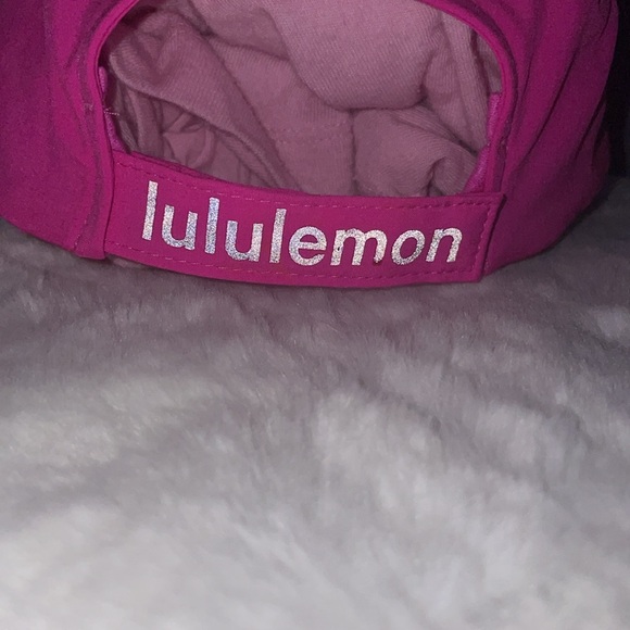 Sonic pink Lululemon fast and free running hat - Picture 6 of 12